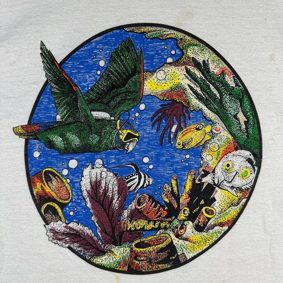 VTG Champ Sports Wear Graphic T-Shirt Mens Large White Dive Dominica Scuba - Picture 6 of 8